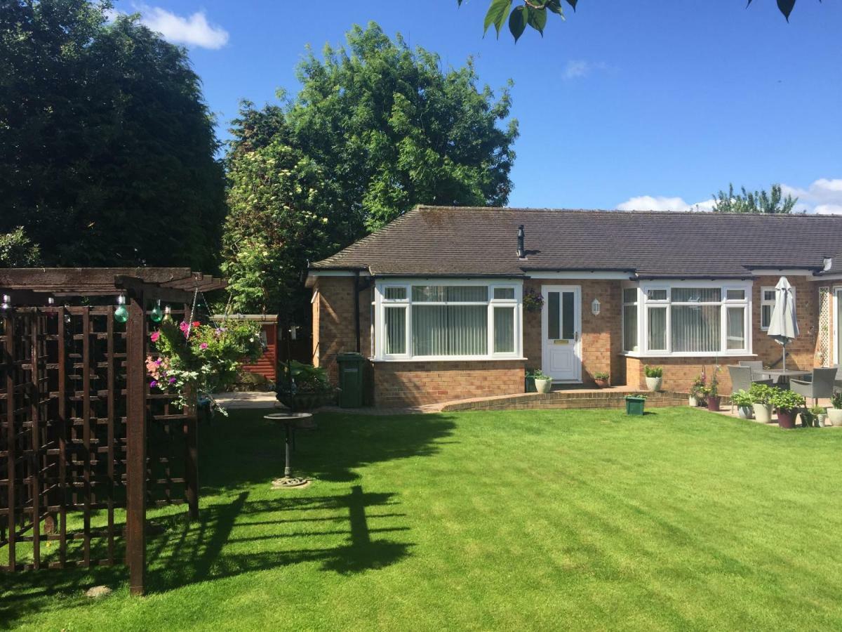 Вілла 14 Easby Lane Грейт-Ейтон Екстер'єр фото